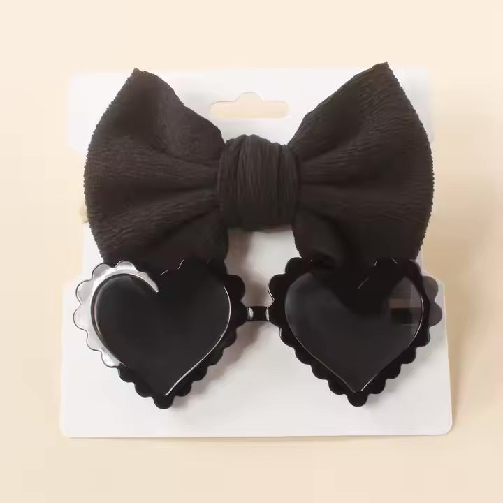 Retro Heart Sunglasses and Bow Set - Black