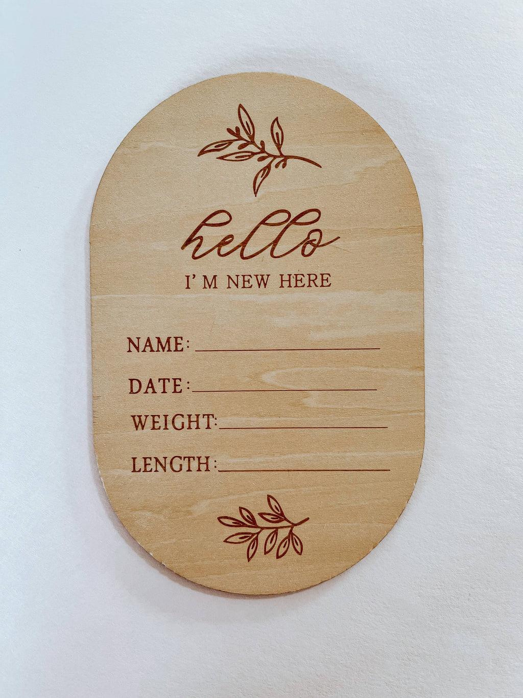 Oval "Hello I'm New Here" Announcement Card