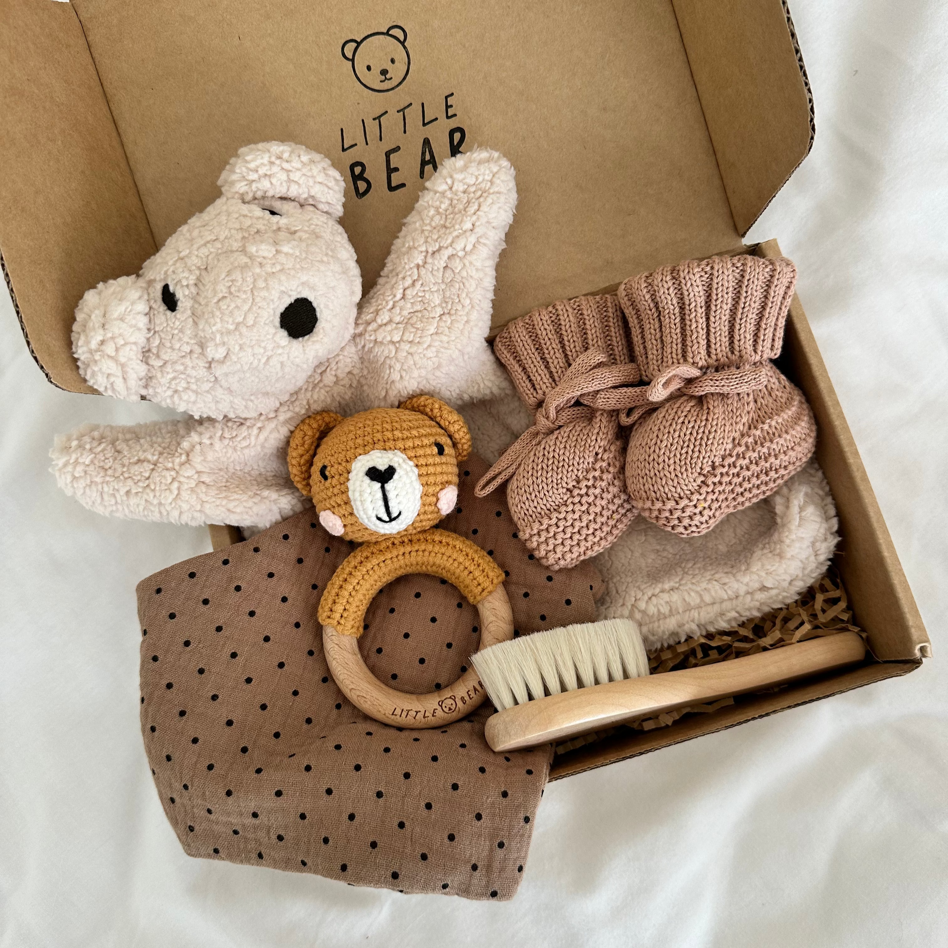 Little Bear's Welcome Box