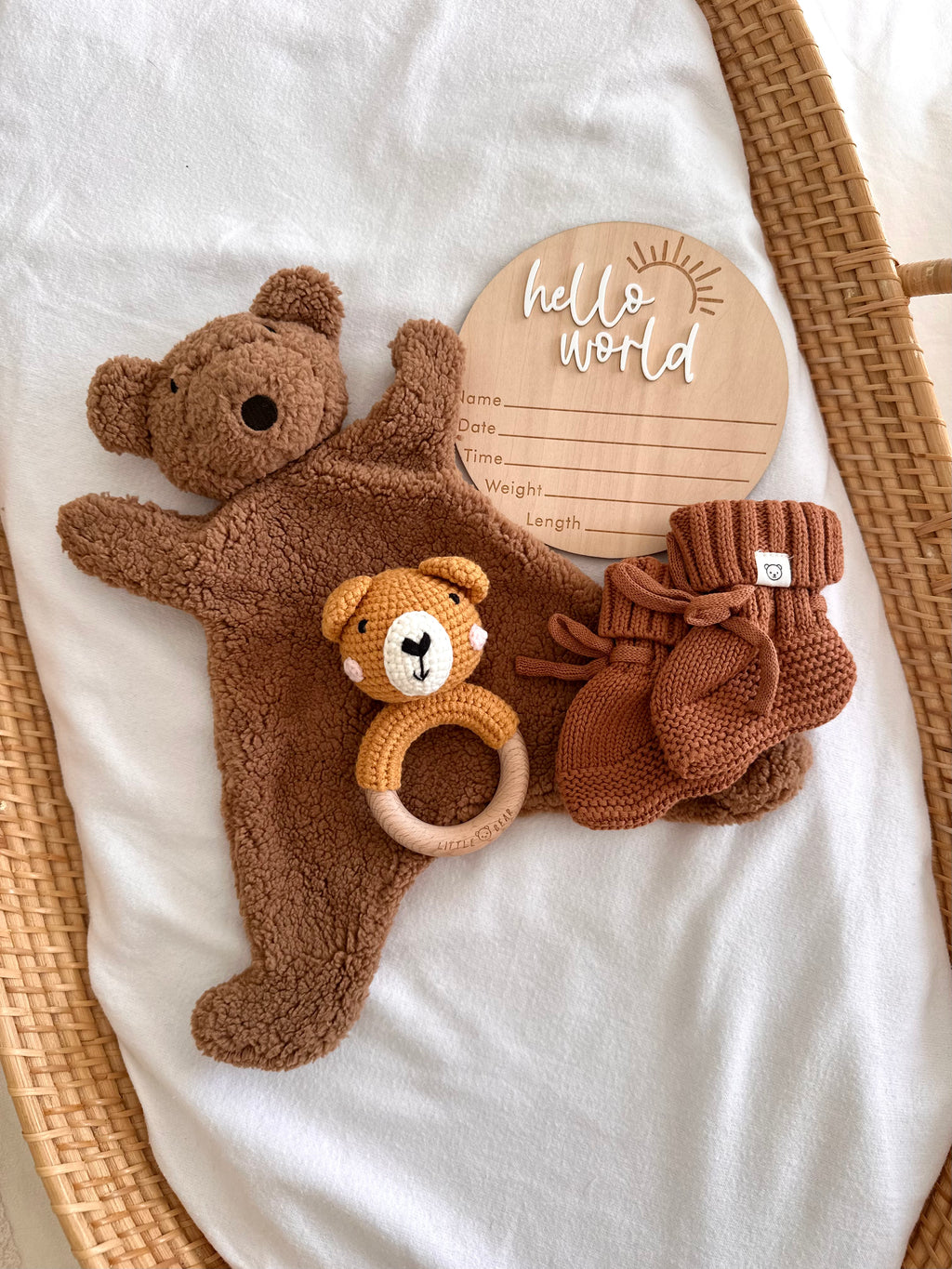 Little Bear's Welcome Box